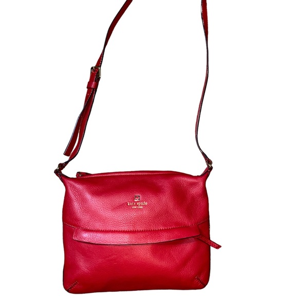 kate spade Handbags - Kate Spade New York Red Crossbody Bag